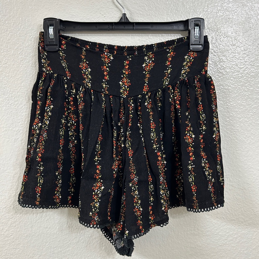 FREE PEOPLE Womens Black Floral Shorts size:S